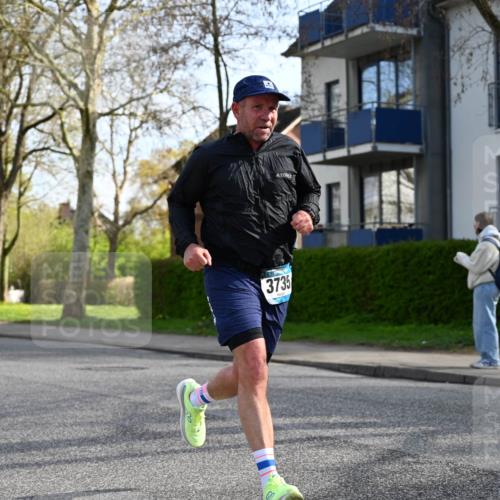 12.04.2026 - 45. Internationalen Wilhelmsburger Insellauf J. Mangold http://msf.ph/oto/9456219 12.04.2026 10:29:13 Ziel 2793, 3777, 4979, 4087, 3735, 3778, 4975, 4027, 5804, 3355, 4142, 2627, 3542, 4511, 5459 meine-sportfotos.de