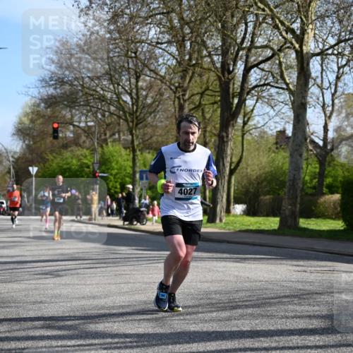 12.04.2026 - 45. Internationalen Wilhelmsburger Insellauf J. Mangold http://msf.ph/oto/9456254 12.04.2026 10:29:27 Ziel 3778, 4975, 4027, 5804, 3355, 4142, 2627, 3542, 4511, 5459, 4670, 4904 meine-sportfotos.de