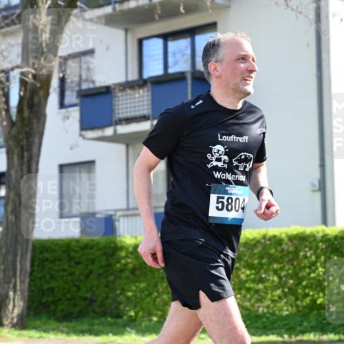 12.04.2026 - 45. Internationalen Wilhelmsburger Insellauf J. Mangold http://msf.ph/oto/9456292 12.04.2026 10:29:33 Ziel 4975, 4027, 5804, 3355, 4142, 2627, 3542, 4511, 4511, 5459, 4670, 4904, 5534, 3845 meine-sportfotos.de