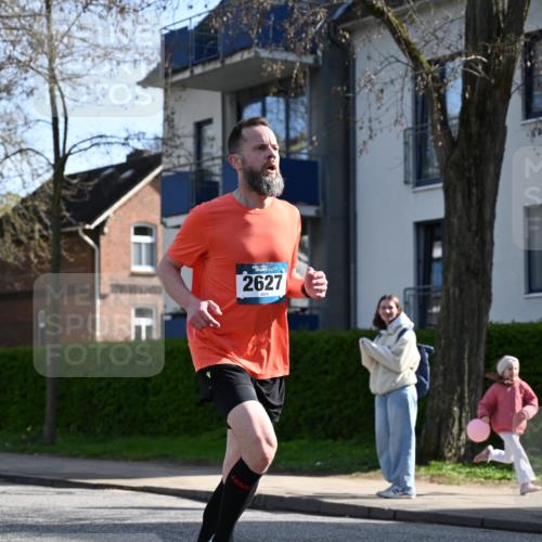 12.04.2026 - 45. Internationalen Wilhelmsburger Insellauf J. Mangold http://msf.ph/oto/9456308 12.04.2026 10:29:37 Ziel 4027, 5804, 3355, 4142, 2627, 3542, 4511, 5459, 4670, 4904, 5534, 3845, 5052, 4275, 4748, 4749 meine-sportfotos.de