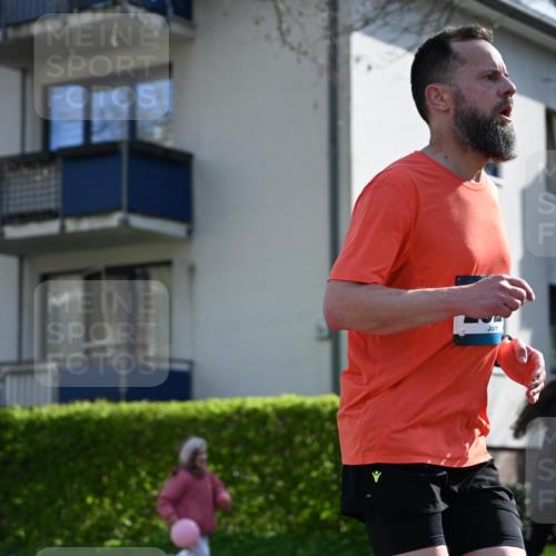 12.04.2026 - 45. Internationalen Wilhelmsburger Insellauf J. Mangold http://msf.ph/oto/9456322 12.04.2026 10:29:38 Ziel 5804, 3355, 4142, 2627, 3542, 4511, 5459, 4670, 4904, 4904, 5534, 3845, 5052, 4275, 4748, 4749 meine-sportfotos.de