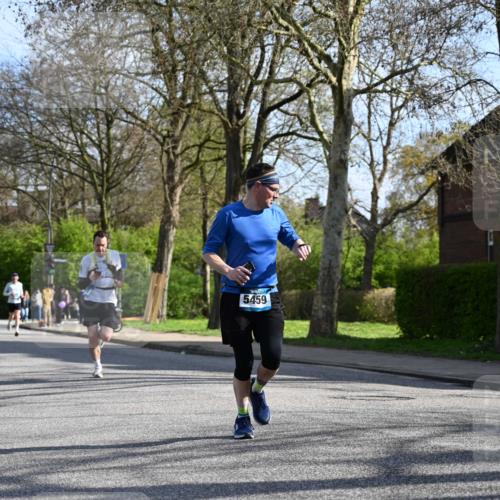 12.04.2026 - 45. Internationalen Wilhelmsburger Insellauf J. Mangold http://msf.ph/oto/9456355 12.04.2026 10:29:47 Ziel 3542, 4511, 5459, 4670, 4904, 5534, 3845, 5052, 4275, 4748, 4749, 3081, 3958, 4340, 2317 meine-sportfotos.de