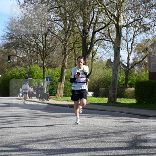 12.04.2026 - 45. Internationalen Wilhelmsburger Insellauf J. Mangold http://msf.ph/oto/9456364 12.04.2026 10:29:49 Ziel 3542, 4511, 5459, 4670, 4904, 5534, 3845, 5052, 4275, 4748, 4749, 3081, 3958, 4340, 2317 meine-sportfotos.de
