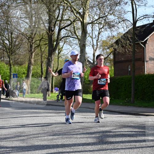 12.04.2026 - 45. Internationalen Wilhelmsburger Insellauf J. Mangold http://msf.ph/oto/9456438 12.04.2026 10:30:13 Ziel 4904, 5534, 3845, 5052, 4275, 4748, 4749, 3081, 3958, 4340, 2317, 5841, 5236, 4713, 2323, 4787, 3095 meine-sportfotos.de