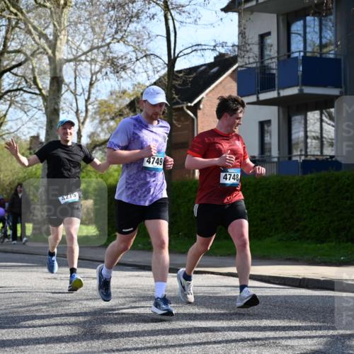12.04.2026 - 45. Internationalen Wilhelmsburger Insellauf J. Mangold http://msf.ph/oto/9456453 12.04.2026 10:30:14 Ziel 4904, 5534, 3845, 5052, 4275, 4748, 4749, 3081, 3958, 4340, 2317, 5841, 5236, 5841, 5236, 4713, 2323, 4787, 3095, 3016 meine-sportfotos.de
