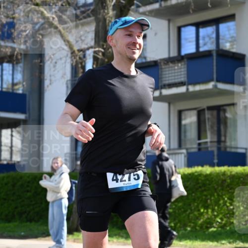 12.04.2026 - 45. Internationalen Wilhelmsburger Insellauf J. Mangold http://msf.ph/oto/9456480 12.04.2026 10:30:16 Ziel 5534, 3845, 5052, 4275, 4748, 4749, 3081, 3958, 4340, 2317, 5841, 5236, 4713, 2323, 4787, 3095, 3016 meine-sportfotos.de