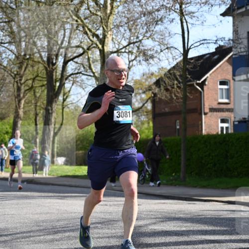 12.04.2026 - 45. Internationalen Wilhelmsburger Insellauf J. Mangold http://msf.ph/oto/9456489 12.04.2026 10:30:19 Ziel 3845, 5052, 4275, 4748, 4749, 3081, 3958, 4340, 2317, 5841, 5236, 4713, 4713, 2323, 4787, 4787, 3095, 3016, 2831, 5811 meine-sportfotos.de