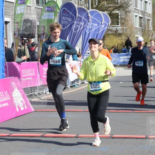 12.04.2026 - 45. Internationalen Wilhelmsburger Insellauf Strokosch-Dieckow http://msf.ph/oto/9456575 12.04.2026 10:46:05 Ziel 3337, 3680, 5325, 3653, 4139, 4531, 5694, 2216, 3430 meine-sportfotos.de