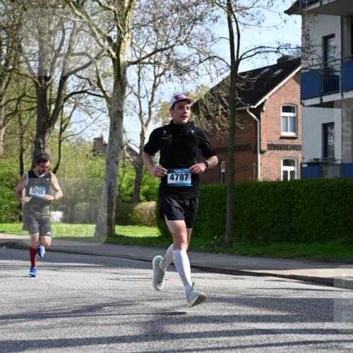 12.04.2026 - 45. Internationalen Wilhelmsburger Insellauf J. Mangold http://msf.ph/oto/9456580 12.04.2026 10:30:49 Ziel 4787, 3095, 3016, 2831, 5811, 2325, 5661, 4766, 4329, 4212, 5526, 2284, 3584, 3619 meine-sportfotos.de
