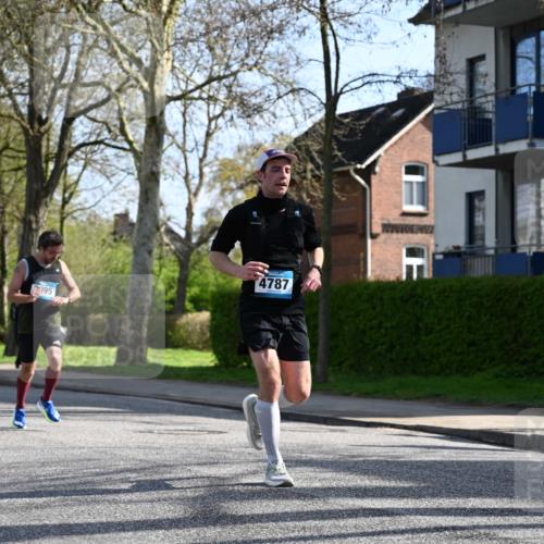 12.04.2026 - 45. Internationalen Wilhelmsburger Insellauf J. Mangold http://msf.ph/oto/9456581 12.04.2026 10:30:49 Ziel 4787, 3095, 3016, 2831, 5811, 2325, 5661, 4766, 4329, 4212, 5526, 2284, 3584, 3619 meine-sportfotos.de