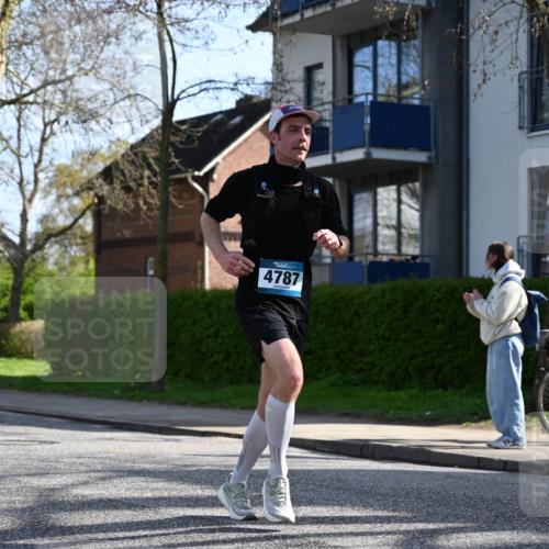 12.04.2026 - 45. Internationalen Wilhelmsburger Insellauf J. Mangold http://msf.ph/oto/9456589 12.04.2026 10:30:49 Ziel 4787, 3095, 3016, 2831, 5811, 2325, 5661, 4766, 4329, 4212, 5526, 2284, 3584, 3619 meine-sportfotos.de