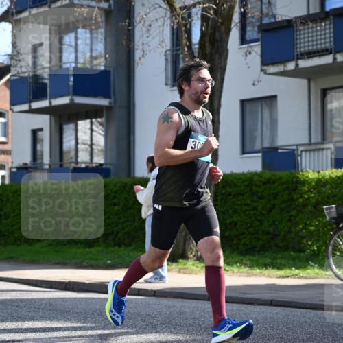 12.04.2026 - 45. Internationalen Wilhelmsburger Insellauf J. Mangold http://msf.ph/oto/9456606 12.04.2026 10:30:51 Ziel 4787, 3095, 3016, 2831, 5811, 2325, 5661, 4766, 4329, 4212, 5526, 2284, 3584, 3619, 3634 meine-sportfotos.de