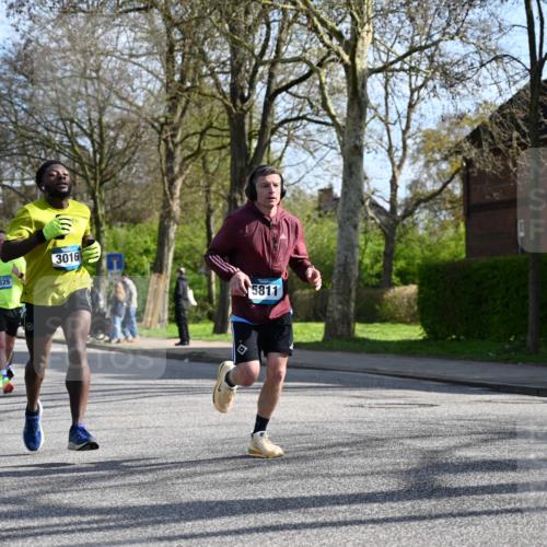 12.04.2026 - 45. Internationalen Wilhelmsburger Insellauf J. Mangold http://msf.ph/oto/9456620 12.04.2026 10:30:56 Ziel 4787, 3095, 3016, 2831, 5811, 2325, 5661, 4766, 4329, 4212, 5526, 2284, 3584, 3619, 3634, 2780 meine-sportfotos.de