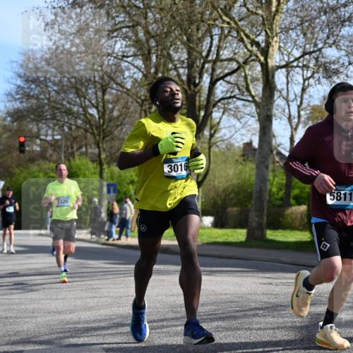 12.04.2026 - 45. Internationalen Wilhelmsburger Insellauf J. Mangold http://msf.ph/oto/9456626 12.04.2026 10:30:56 Ziel 4787, 3095, 3016, 2831, 5811, 2325, 5661, 4766, 4329, 4212, 5526, 2284, 3584, 3619, 3634, 2780 meine-sportfotos.de