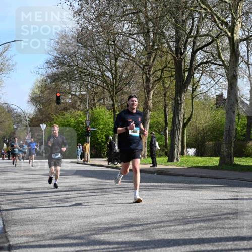 12.04.2026 - 45. Internationalen Wilhelmsburger Insellauf J. Mangold http://msf.ph/oto/9456655 12.04.2026 10:31:01 Ziel 3016, 2831, 5811, 2325, 5661, 4766, 4329, 4212, 5526, 2284, 3584, 3619, 3634, 2780, 5653, 3706 meine-sportfotos.de