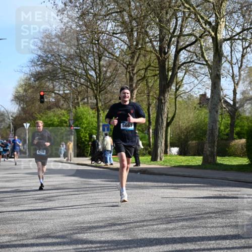 12.04.2026 - 45. Internationalen Wilhelmsburger Insellauf J. Mangold http://msf.ph/oto/9456660 12.04.2026 10:31:01 Ziel 3016, 2831, 5811, 2325, 5661, 4766, 4329, 4212, 5526, 2284, 3584, 3619, 3634, 2780, 5653, 3706 meine-sportfotos.de