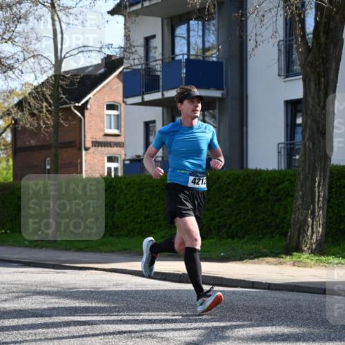 12.04.2026 - 45. Internationalen Wilhelmsburger Insellauf J. Mangold http://msf.ph/oto/9456718 12.04.2026 10:31:16 Ziel 4766, 4329, 4212, 5526, 2284, 3584, 3619, 3634, 2780, 5653, 3706, 2377, 4791 meine-sportfotos.de