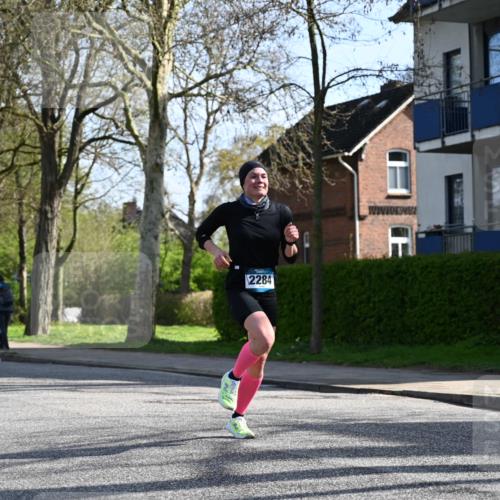 12.04.2026 - 45. Internationalen Wilhelmsburger Insellauf J. Mangold http://msf.ph/oto/9456726 12.04.2026 10:31:17 Ziel 4766, 4329, 4212, 5526, 2284, 3584, 3619, 3634, 2780, 5653, 3706, 2377, 4791 meine-sportfotos.de