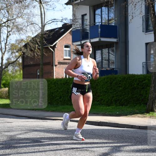 12.04.2026 - 45. Internationalen Wilhelmsburger Insellauf J. Mangold http://msf.ph/oto/9456773 12.04.2026 10:31:27 Ziel 2284, 3584, 3619, 3634, 2780, 5653, 3706, 2377, 4791, 5522, 4844, 3666 meine-sportfotos.de