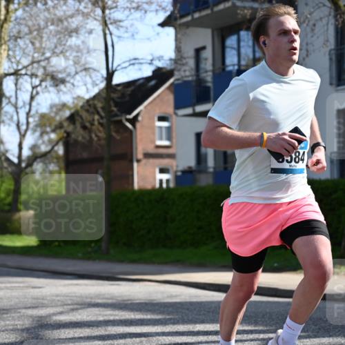 12.04.2026 - 45. Internationalen Wilhelmsburger Insellauf J. Mangold http://msf.ph/oto/9456796 12.04.2026 10:31:29 Ziel 3584, 3619, 3634, 2780, 5653, 3706, 2377, 4791, 5522, 4844, 3666, 3905, 5449 meine-sportfotos.de