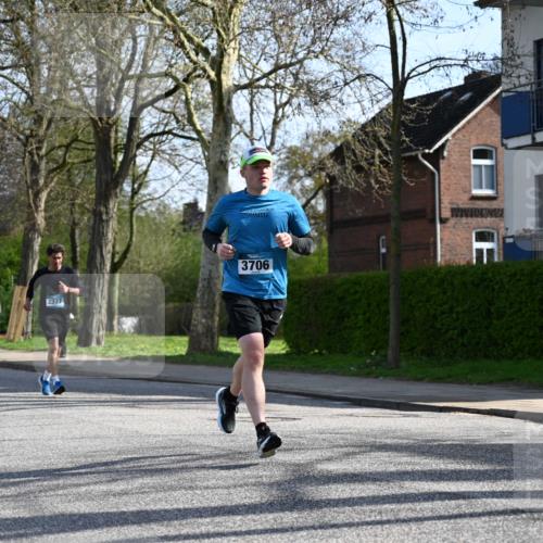 12.04.2026 - 45. Internationalen Wilhelmsburger Insellauf J. Mangold http://msf.ph/oto/9456844 12.04.2026 10:31:36 Ziel 3619, 3634, 2780, 5653, 3706, 2377, 4791, 5522, 4844, 3666, 3905, 5449 meine-sportfotos.de