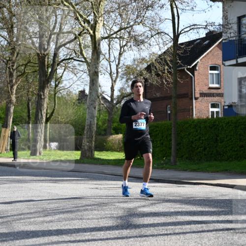 12.04.2026 - 45. Internationalen Wilhelmsburger Insellauf J. Mangold http://msf.ph/oto/9456867 12.04.2026 10:31:38 Ziel 3634, 2780, 5653, 3706, 2377, 4791, 5522, 4844, 3666, 3905, 5449, 4554 meine-sportfotos.de