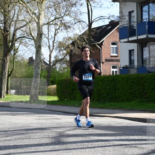 12.04.2026 - 45. Internationalen Wilhelmsburger Insellauf J. Mangold http://msf.ph/oto/9456871 12.04.2026 10:31:38 Ziel 3634, 2780, 5653, 3706, 2377, 4791, 5522, 4844, 3666, 3905, 5449, 4554 meine-sportfotos.de