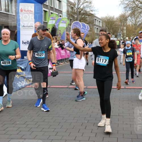 12.04.2026 - 45. Internationalen Wilhelmsburger Insellauf Strokosch-Dieckow http://msf.ph/oto/9456947 12.04.2026 13:02:50 Ziel 4817, 4818, 4527, 5117 meine-sportfotos.de