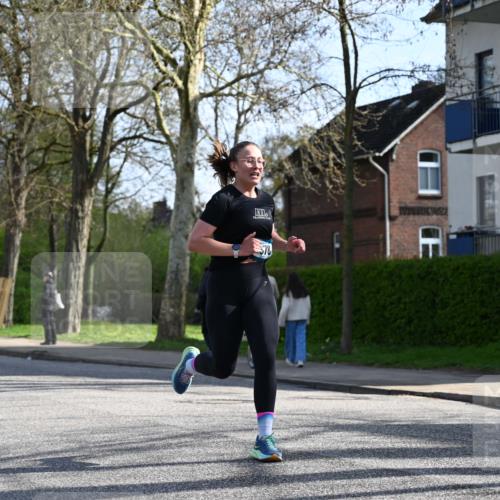12.04.2026 - 45. Internationalen Wilhelmsburger Insellauf J. Mangold http://msf.ph/oto/9457000 12.04.2026 10:32:21 Ziel 4554, 4378, 3675, 3876, 3506, 4370, 3983, 3114, 4150, 3296, 3323, 5639, 2071, 3014, 5623, 3708 meine-sportfotos.de