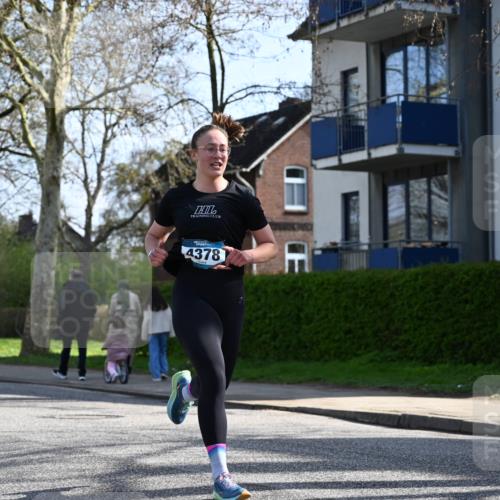 12.04.2026 - 45. Internationalen Wilhelmsburger Insellauf J. Mangold http://msf.ph/oto/9457006 12.04.2026 10:32:21 Ziel 4554, 4378, 3675, 3876, 3506, 4370, 3983, 3114, 4150, 3296, 3323, 5639, 2071, 3014, 5623, 3708 meine-sportfotos.de