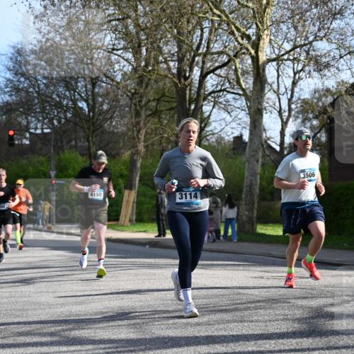12.04.2026 - 45. Internationalen Wilhelmsburger Insellauf J. Mangold http://msf.ph/oto/9457082 12.04.2026 10:32:31 Ziel 3675, 3876, 3506, 4370, 3983, 3114, 4150, 3296, 3323, 5639, 2071, 3014, 3014, 5623, 3708, 4322, 3327, 5764 meine-sportfotos.de