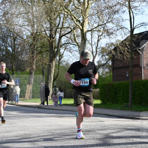 12.04.2026 - 45. Internationalen Wilhelmsburger Insellauf J. Mangold http://msf.ph/oto/9457095 12.04.2026 10:32:33 Ziel 3675, 3876, 3506, 4370, 3983, 3114, 4150, 3296, 3323, 5639, 2071, 3014, 5623, 3708, 4322, 3327, 5764, 2892 meine-sportfotos.de