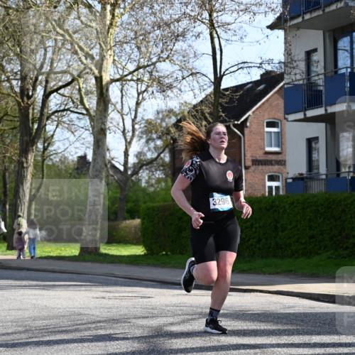 12.04.2026 - 45. Internationalen Wilhelmsburger Insellauf J. Mangold http://msf.ph/oto/9457145 12.04.2026 10:32:37 Ziel 3675, 3876, 3506, 4370, 3983, 3114, 4150, 3296, 3323, 5639, 2071, 3014, 5623, 3708, 4322, 3327, 3327, 5764, 2892 meine-sportfotos.de