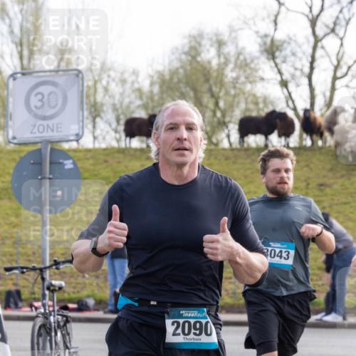 12.04.2026 - 45. Internationalen Wilhelmsburger Insellauf Michael Strokosch http://msf.ph/oto/9457148 12.04.2026 09:21:49 Laufen 30, 45, 2090, 3043, 5405 meine-sportfotos.de