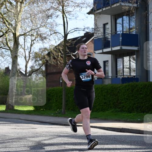 12.04.2026 - 45. Internationalen Wilhelmsburger Insellauf J. Mangold http://msf.ph/oto/9457153 12.04.2026 10:32:38 Ziel 3506, 4370, 3983, 3114, 4150, 3296, 3323, 5639, 2071, 3014, 5623, 3708, 4322, 3327, 5764, 2892 meine-sportfotos.de