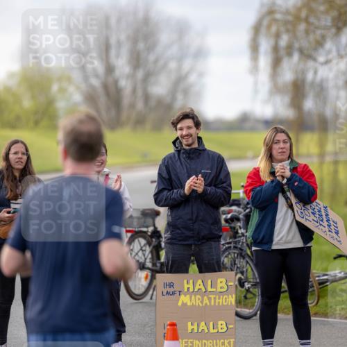12.04.2026 - 45. Internationalen Wilhelmsburger Insellauf Michael Strokosch http://msf.ph/oto/9457164 12.04.2026 09:24:53 Laufen  meine-sportfotos.de