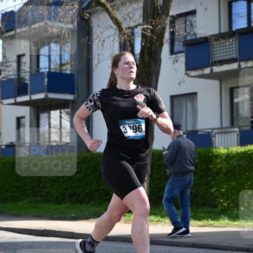 12.04.2026 - 45. Internationalen Wilhelmsburger Insellauf J. Mangold http://msf.ph/oto/9457173 12.04.2026 10:32:38 Ziel 3506, 4370, 3983, 3114, 4150, 3296, 3323, 5639, 2071, 3014, 5623, 3708, 4322, 3327, 5764, 2892 meine-sportfotos.de