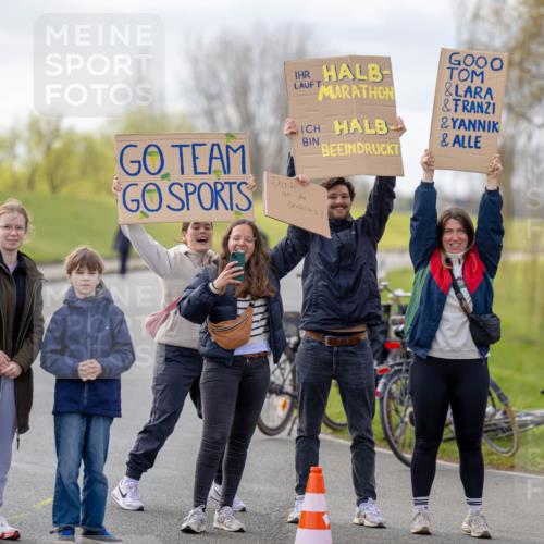 12.04.2026 - 45. Internationalen Wilhelmsburger Insellauf Michael Strokosch http://msf.ph/oto/9457183 12.04.2026 09:25:16 Laufen  meine-sportfotos.de