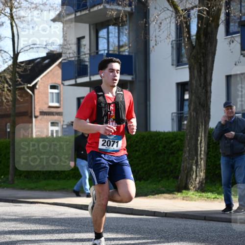 12.04.2026 - 45. Internationalen Wilhelmsburger Insellauf J. Mangold http://msf.ph/oto/9457231 12.04.2026 10:32:47 Ziel 4150, 3296, 3323, 5639, 2071, 3014, 5623, 3708, 4322, 3327, 5764, 2892, 5821, 4738, 2893 meine-sportfotos.de