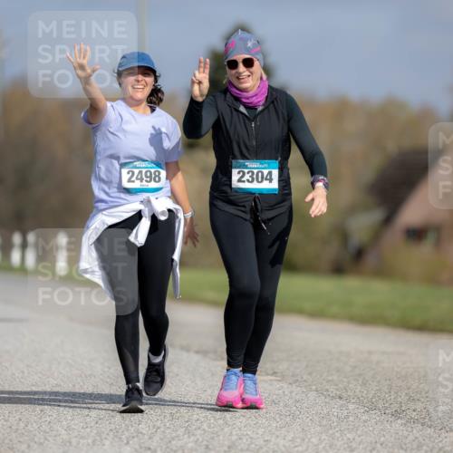 12.04.2026 - 45. Internationalen Wilhelmsburger Insellauf Michael Strokosch http://msf.ph/oto/9457233 12.04.2026 10:04:23 Laufen 2498, 2304 meine-sportfotos.de