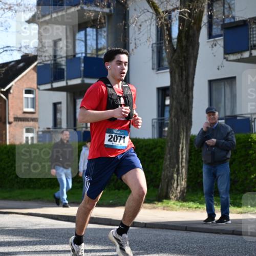 12.04.2026 - 45. Internationalen Wilhelmsburger Insellauf J. Mangold http://msf.ph/oto/9457234 12.04.2026 10:32:47 Ziel 4150, 3296, 3323, 5639, 2071, 3014, 5623, 3708, 4322, 3327, 5764, 2892, 5821, 4738, 2893 meine-sportfotos.de