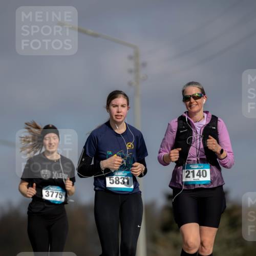 12.04.2026 - 45. Internationalen Wilhelmsburger Insellauf Michael Strokosch http://msf.ph/oto/9457241 12.04.2026 10:05:37 Laufen 5831, 3775, 2140 meine-sportfotos.de