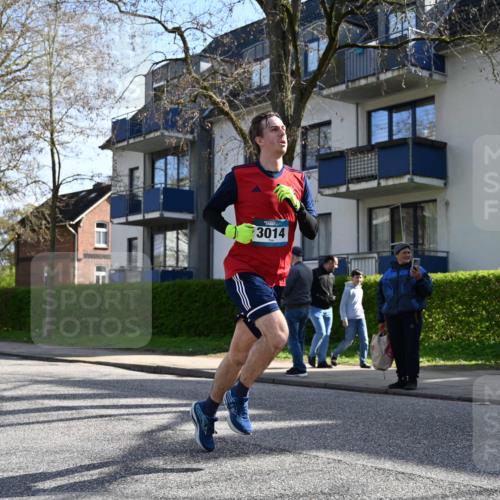 12.04.2026 - 45. Internationalen Wilhelmsburger Insellauf J. Mangold http://msf.ph/oto/9457268 12.04.2026 10:32:51 Ziel 2071, 3014, 5623, 3708, 4322, 3327, 5764, 2892, 5821, 4738, 2893, 5843 meine-sportfotos.de