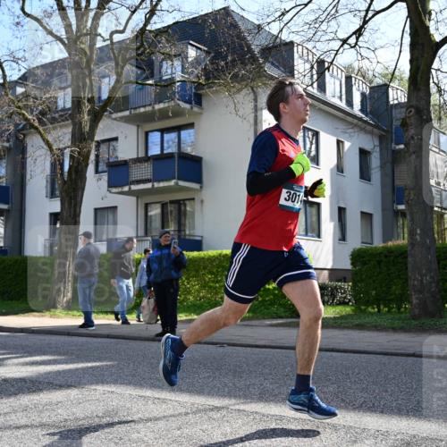 12.04.2026 - 45. Internationalen Wilhelmsburger Insellauf J. Mangold http://msf.ph/oto/9457281 12.04.2026 10:32:52 Ziel 2071, 3014, 5623, 3708, 4322, 3327, 5764, 5764, 2892, 5821, 4738, 2893, 5843 meine-sportfotos.de
