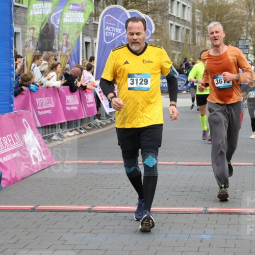 12.04.2026 - 45. Internationalen Wilhelmsburger Insellauf Strokosch-Dieckow http://msf.ph/oto/9457283 12.04.2026 13:02:41 Ziel 5460, 4141, 2422 meine-sportfotos.de