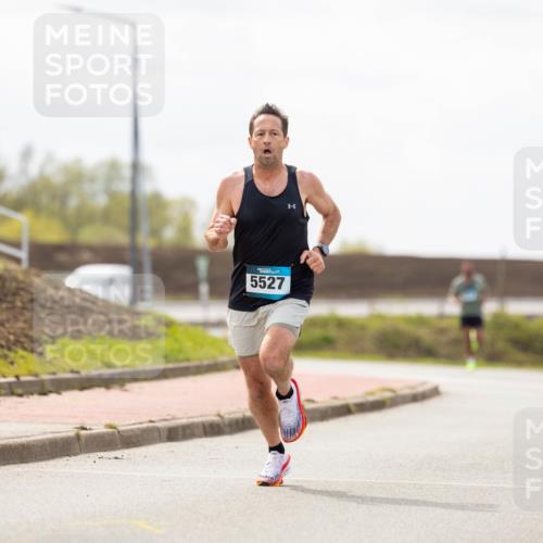 12.04.2026 - 45. Internationalen Wilhelmsburger Insellauf Michael Strokosch http://msf.ph/oto/9457303 12.04.2026 12:35:16 Laufen 5527 meine-sportfotos.de