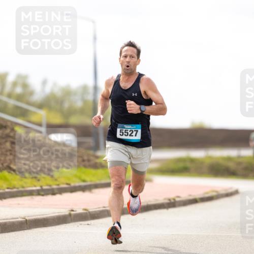 12.04.2026 - 45. Internationalen Wilhelmsburger Insellauf Michael Strokosch http://msf.ph/oto/9457308 12.04.2026 12:35:17 Laufen 5527 meine-sportfotos.de