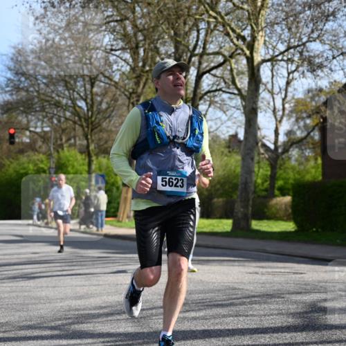 12.04.2026 - 45. Internationalen Wilhelmsburger Insellauf J. Mangold http://msf.ph/oto/9457311 12.04.2026 10:32:58 Ziel 5623, 3708, 4322, 3327, 5764, 2892, 5821, 4738, 2893, 5843, 3447, 4441 meine-sportfotos.de