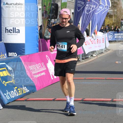 12.04.2026 - 45. Internationalen Wilhelmsburger Insellauf Strokosch-Dieckow http://msf.ph/oto/9457320 12.04.2026 11:03:48 Ziel 5460, 4141, 2422 meine-sportfotos.de