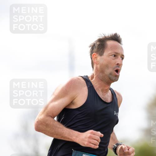12.04.2026 - 45. Internationalen Wilhelmsburger Insellauf Michael Strokosch http://msf.ph/oto/9457322 12.04.2026 12:35:19 Laufen 45 meine-sportfotos.de